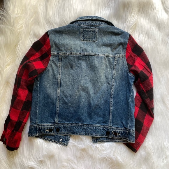 Forever21 Plaid Sleeved Denim Jacket - Picture 5 of 7